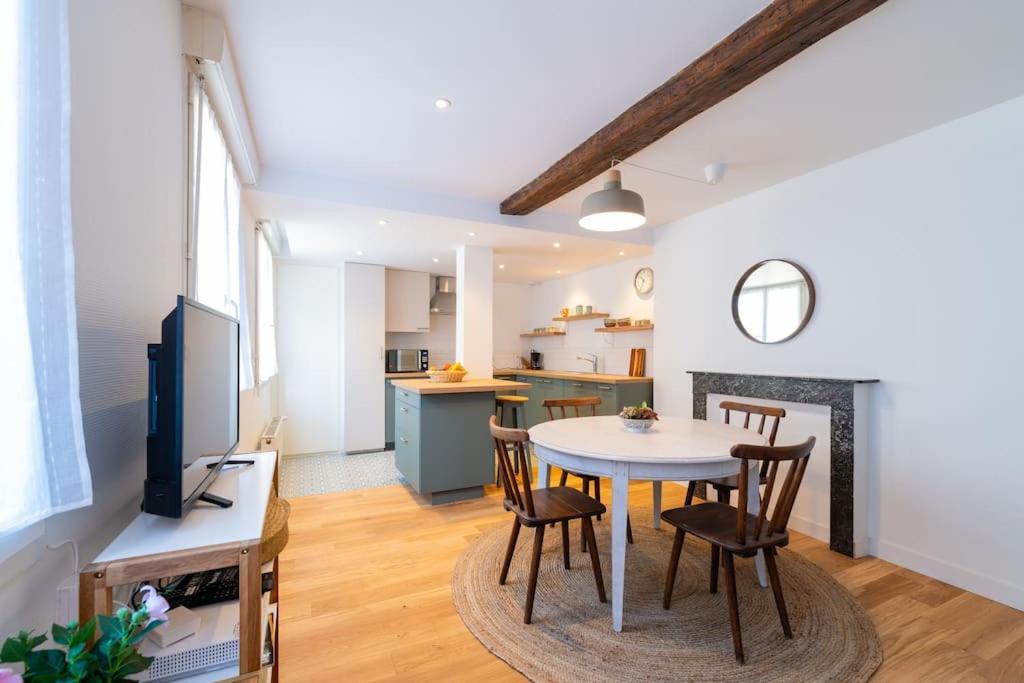 Appartement Meuse & Mono, En Hyper Centre Charleville-Mézières 외부 사진