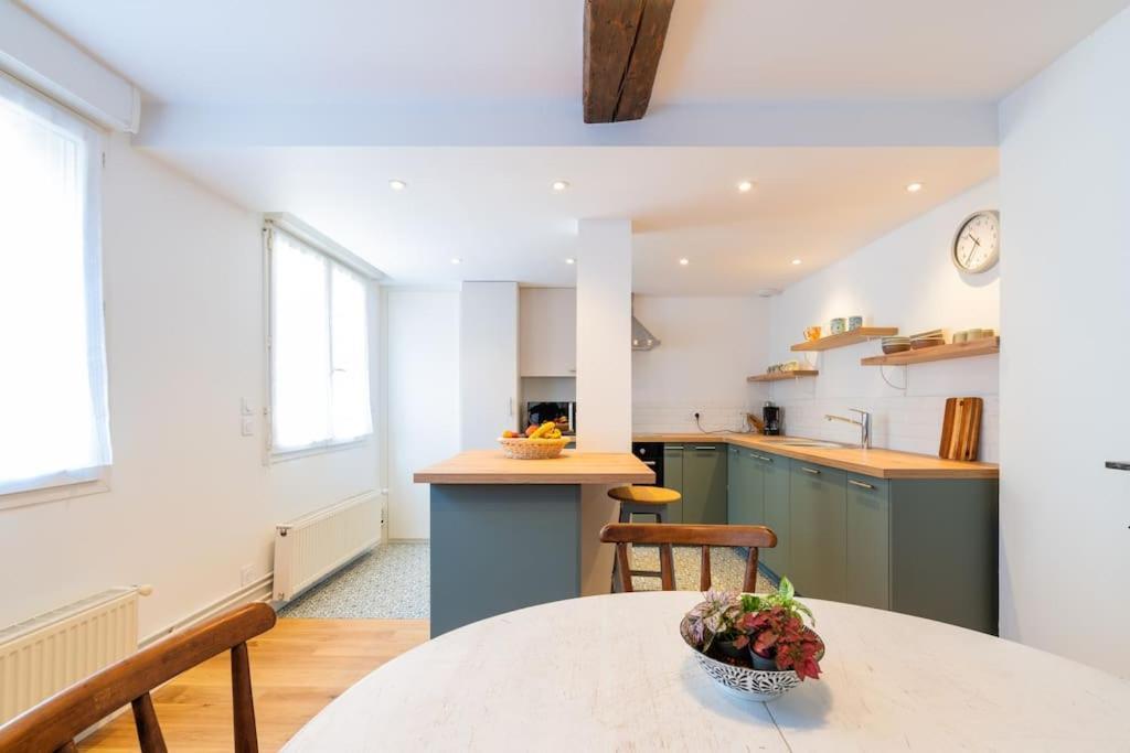 Appartement Meuse & Mono, En Hyper Centre Charleville-Mézières 외부 사진